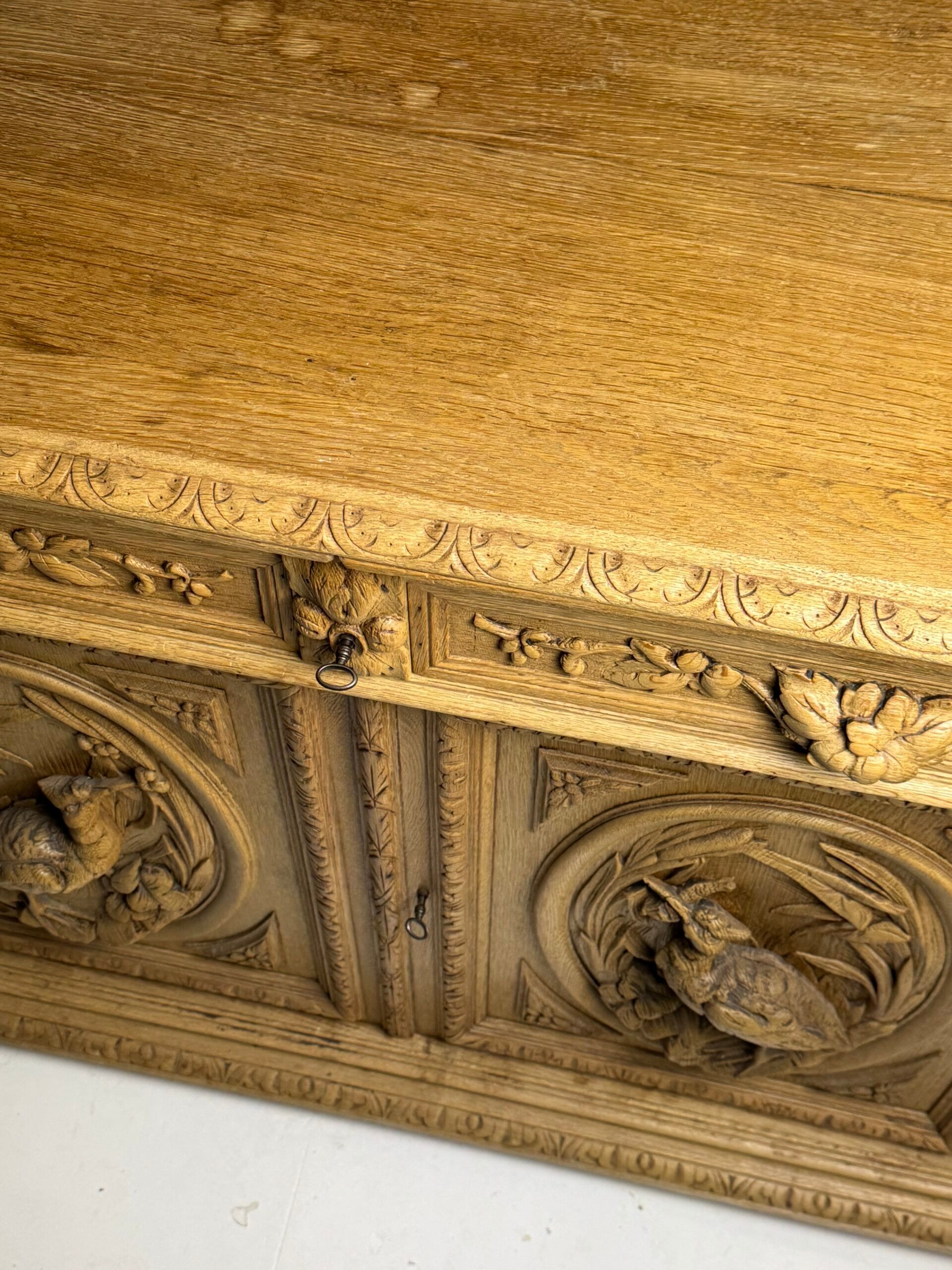 Buffet sculpté belge, 19e siècle