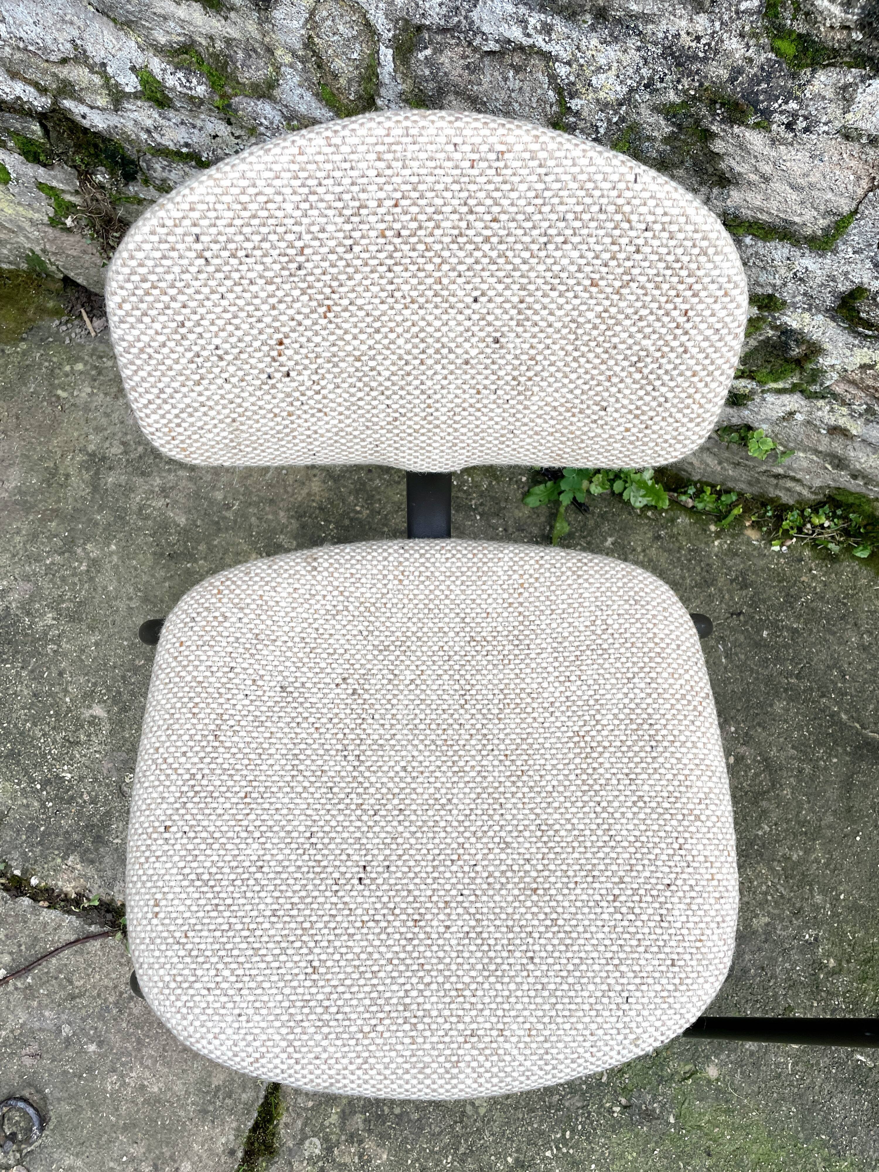 Paire de chaises tweed Strafor 1970