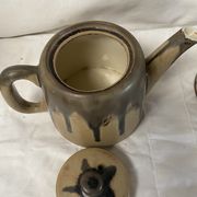Teapot set and milk pot 60s