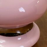 Table lamp in plain pink