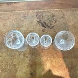 Service de verres 62 pièces en cristal taillé