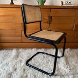Chaise cannée noire