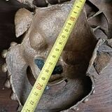 Masque africain en bronze