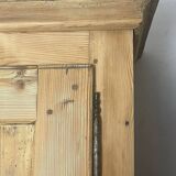 Raw wood bonnetière