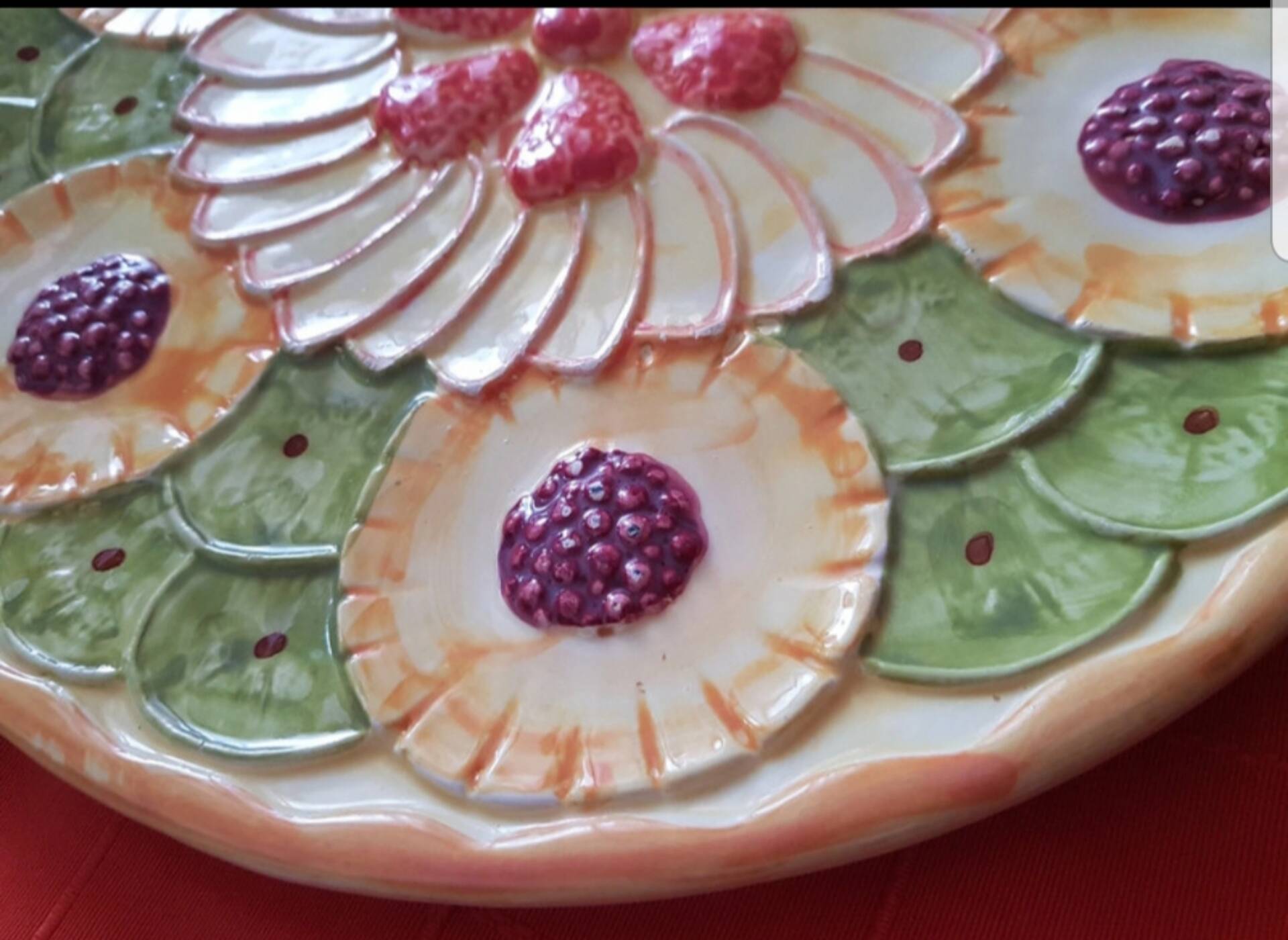 Large Barbotine pie plate