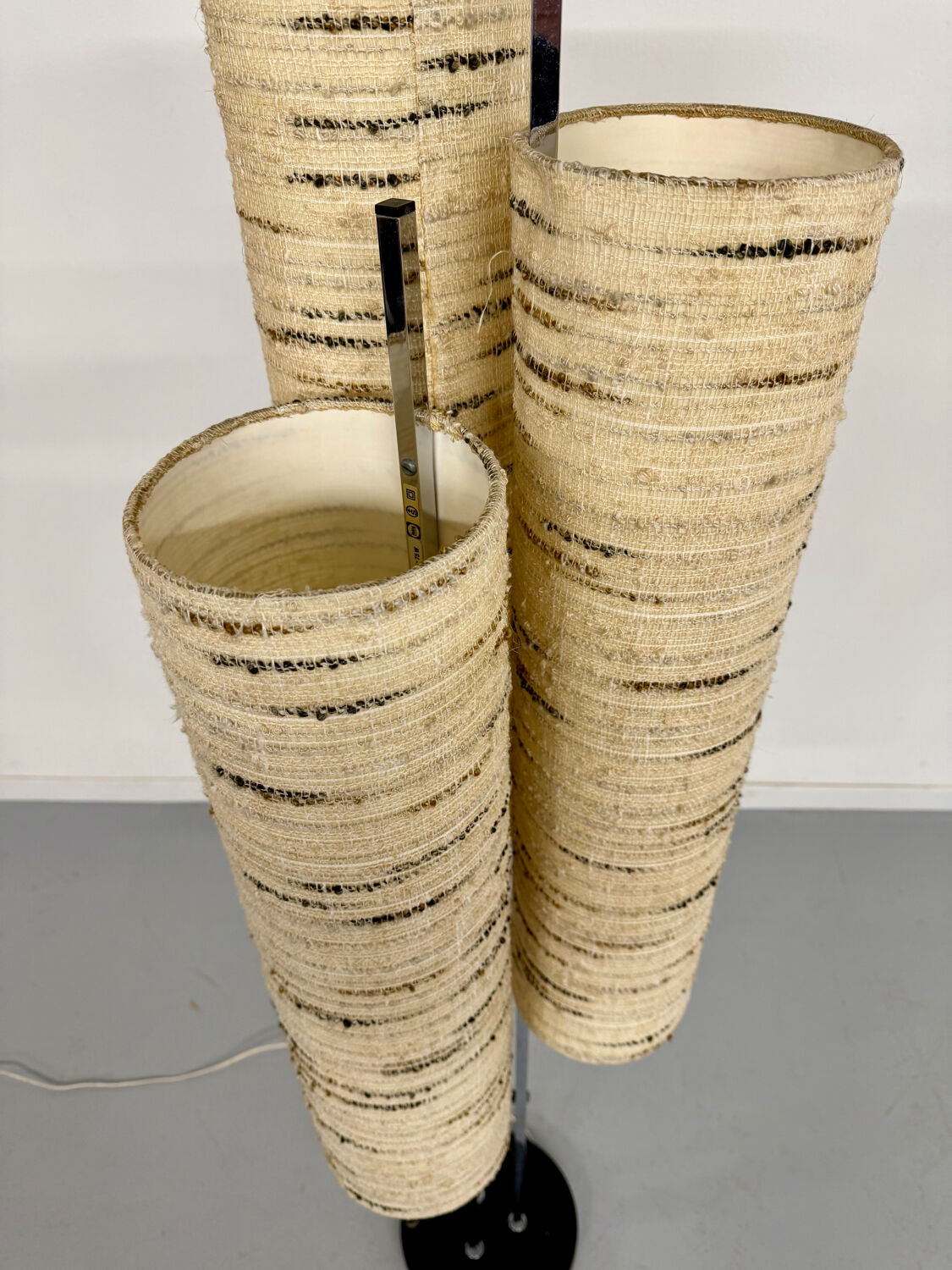 Ancien lampadaire des années 70 design Lemag vintage chromé 