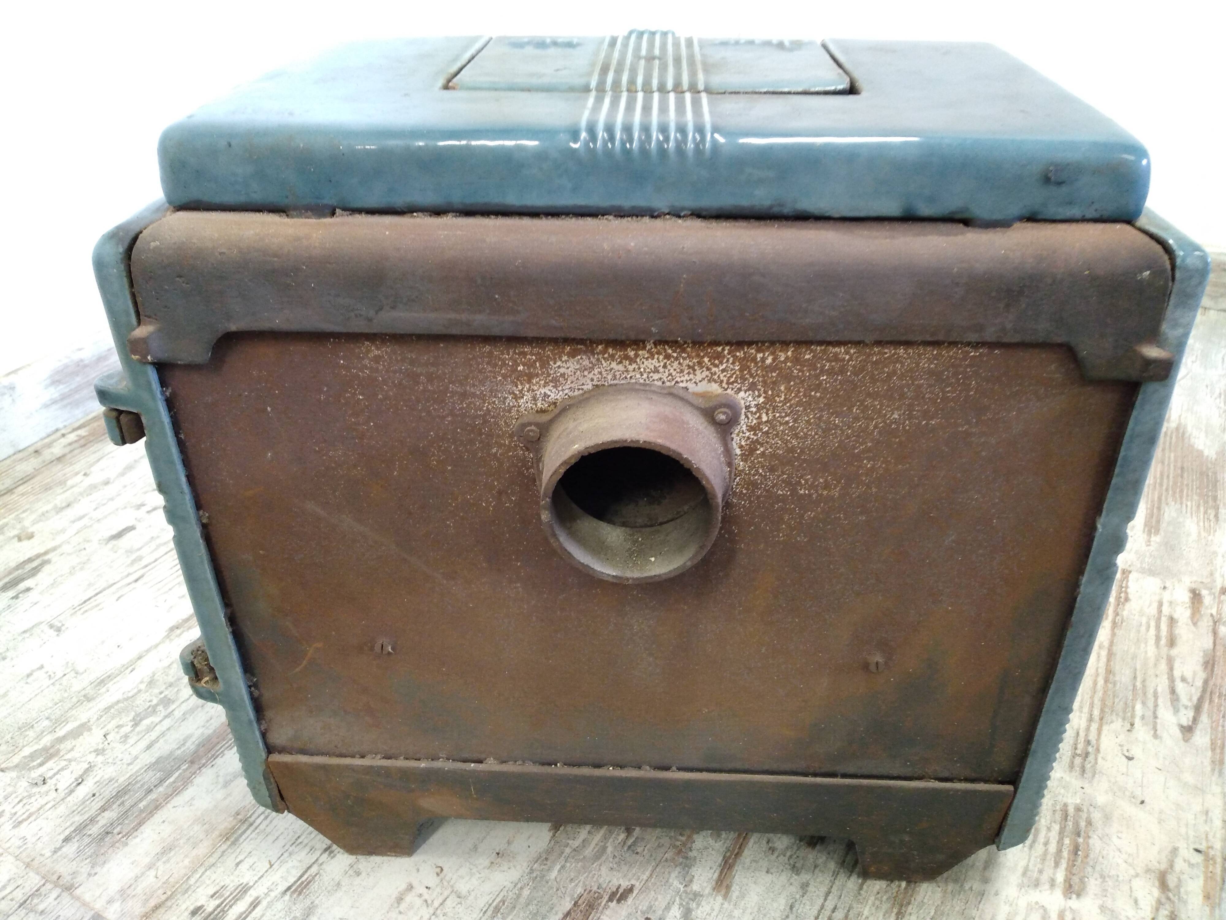 Poêle en fonte émaillée ancien bleu
