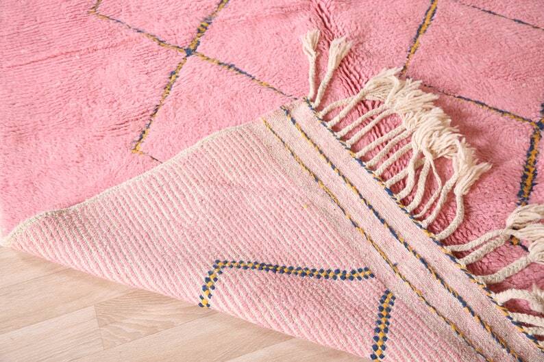 Handwoven natural wool rug 250/250 cm