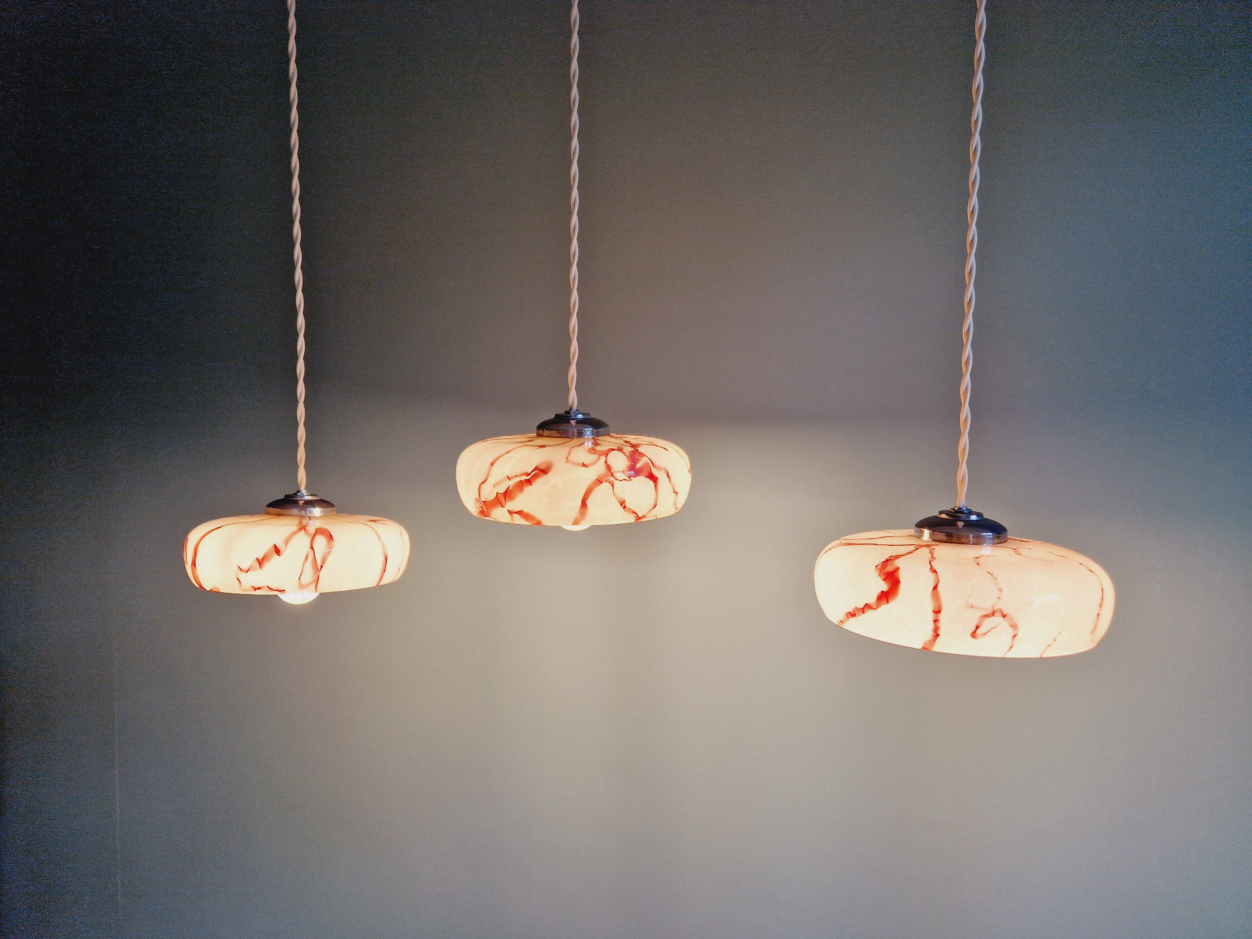 Set of 3 pendants in pink marbled opaline
