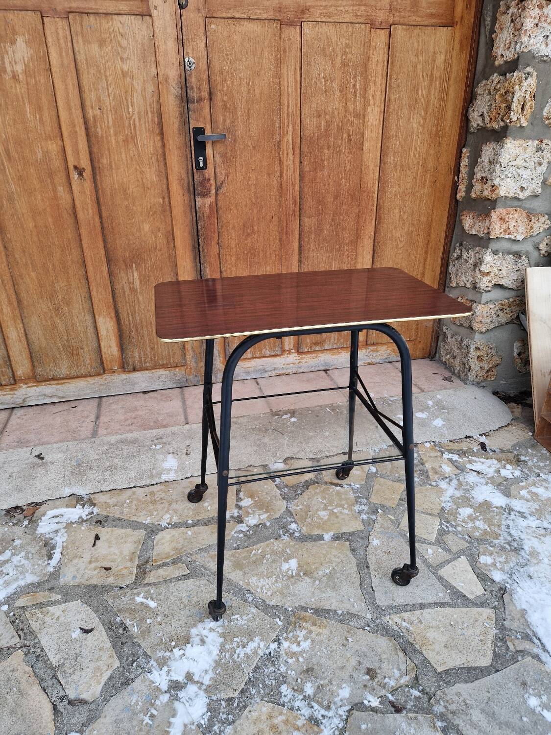 Vintage dessert table