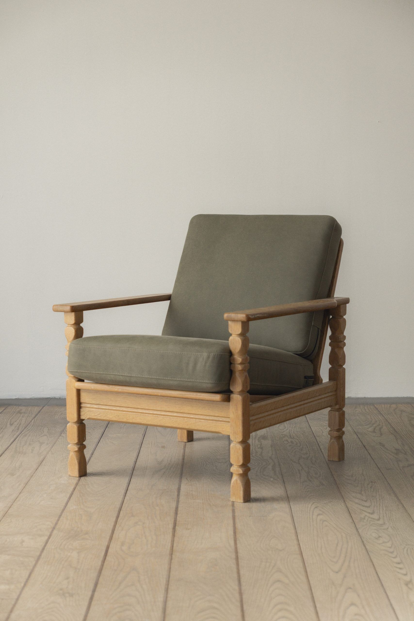 Henning Kjærnulf, lounge chair