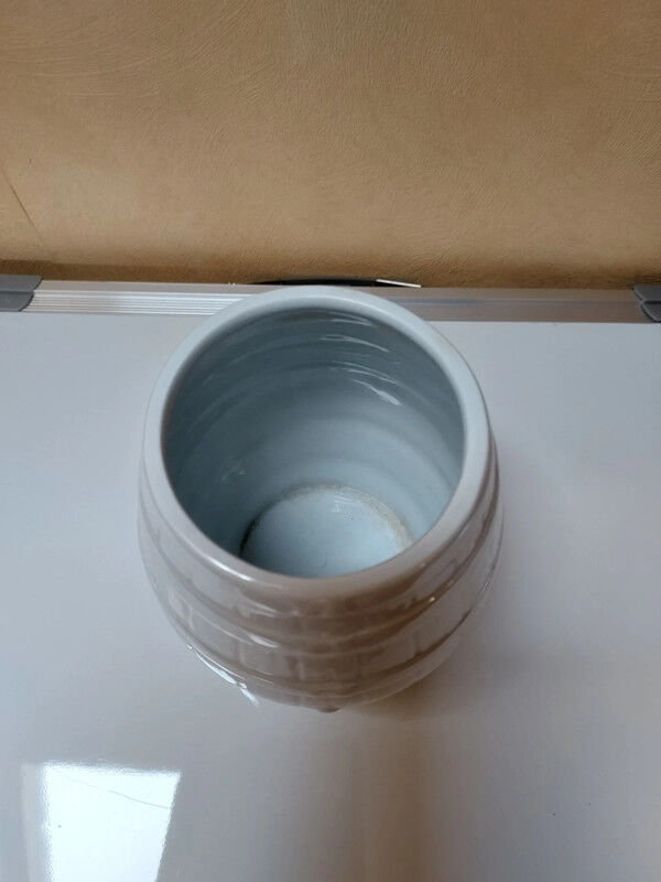 Vintage pot in the shape of a barrel "au buron"