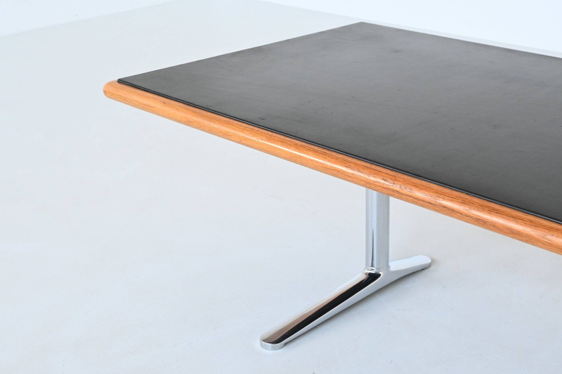 Warren Platner writing desk leather and oak Knoll United States 1970