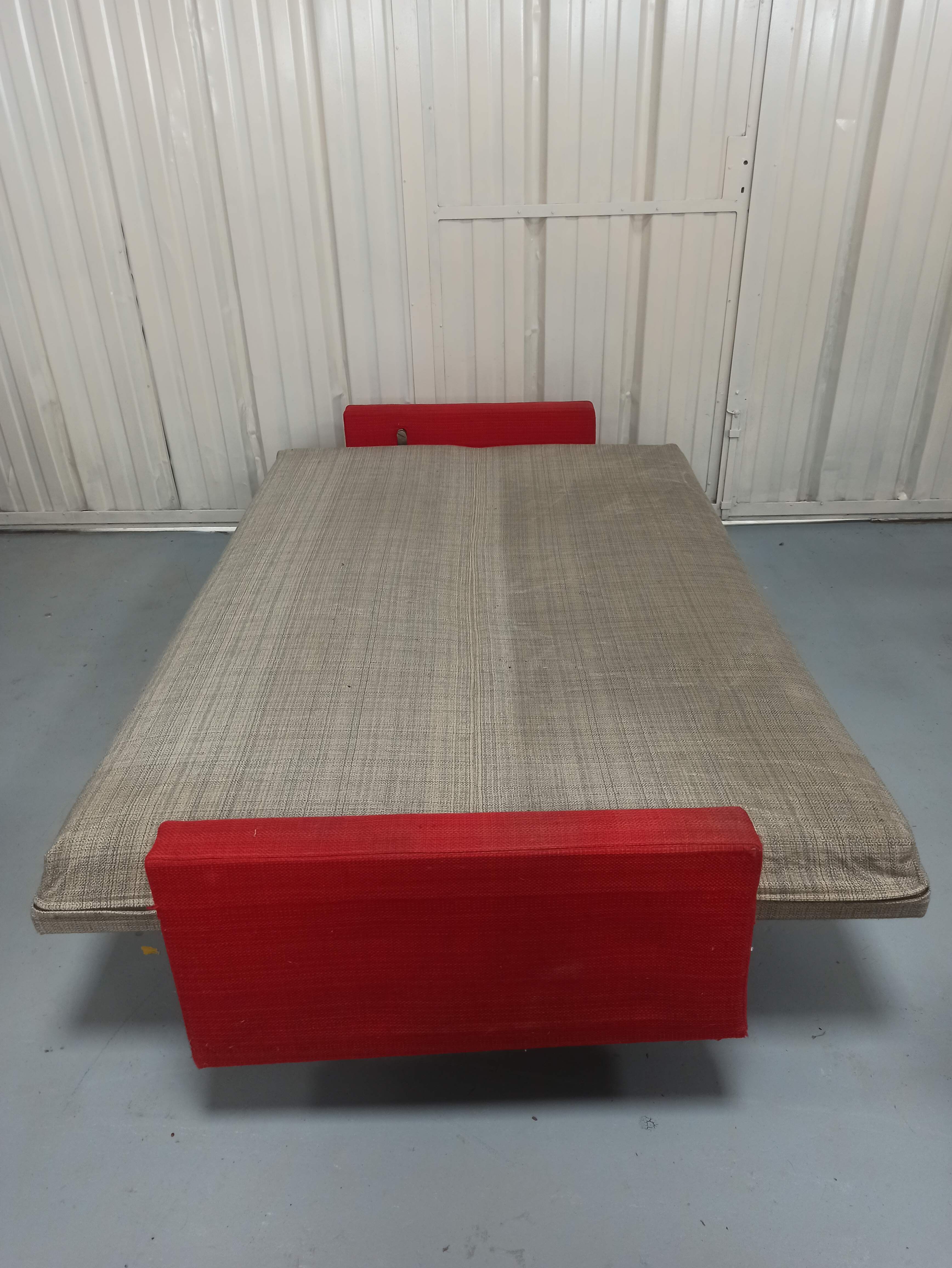 Carélie sofa bench by René Jean Caillette Steiner bed
