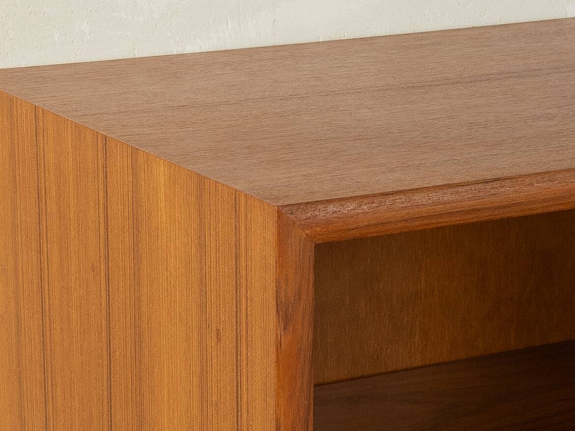 Elegant chest of drawers from the 1960s