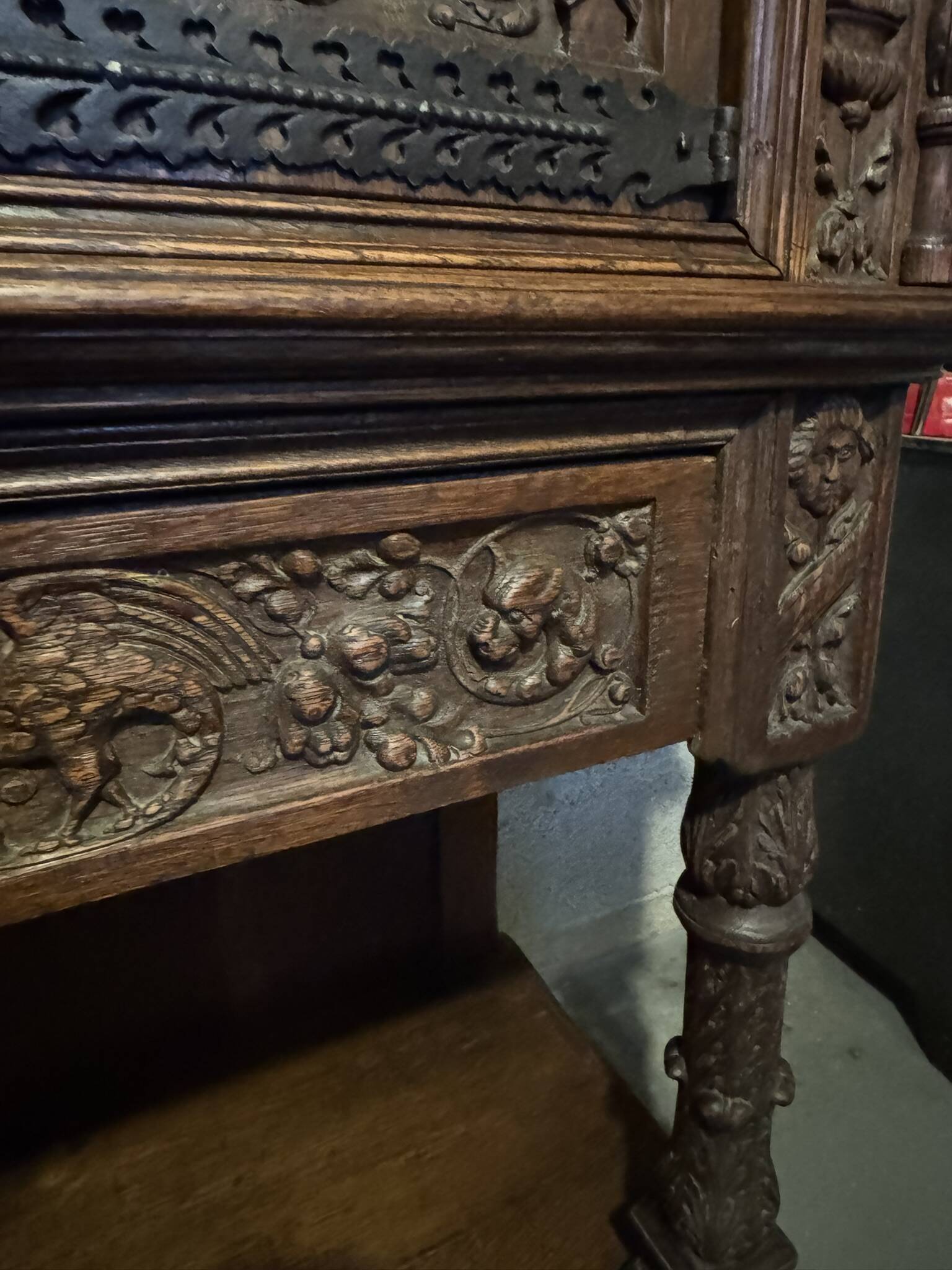 Antique buffet richly carved – Renaissance / Henry II style