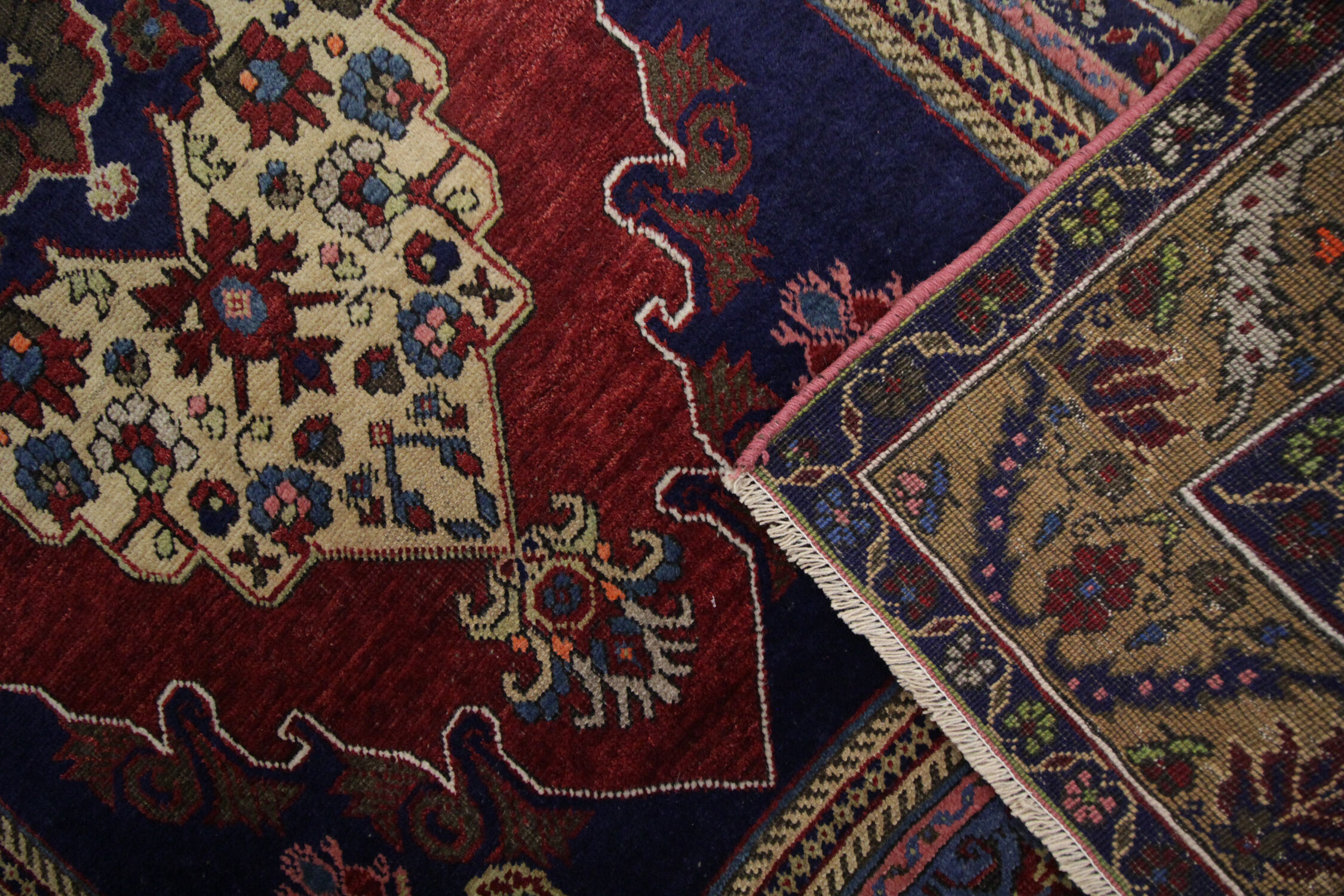 Vintage Turkish Wool Red Area Rug- 122x210cm