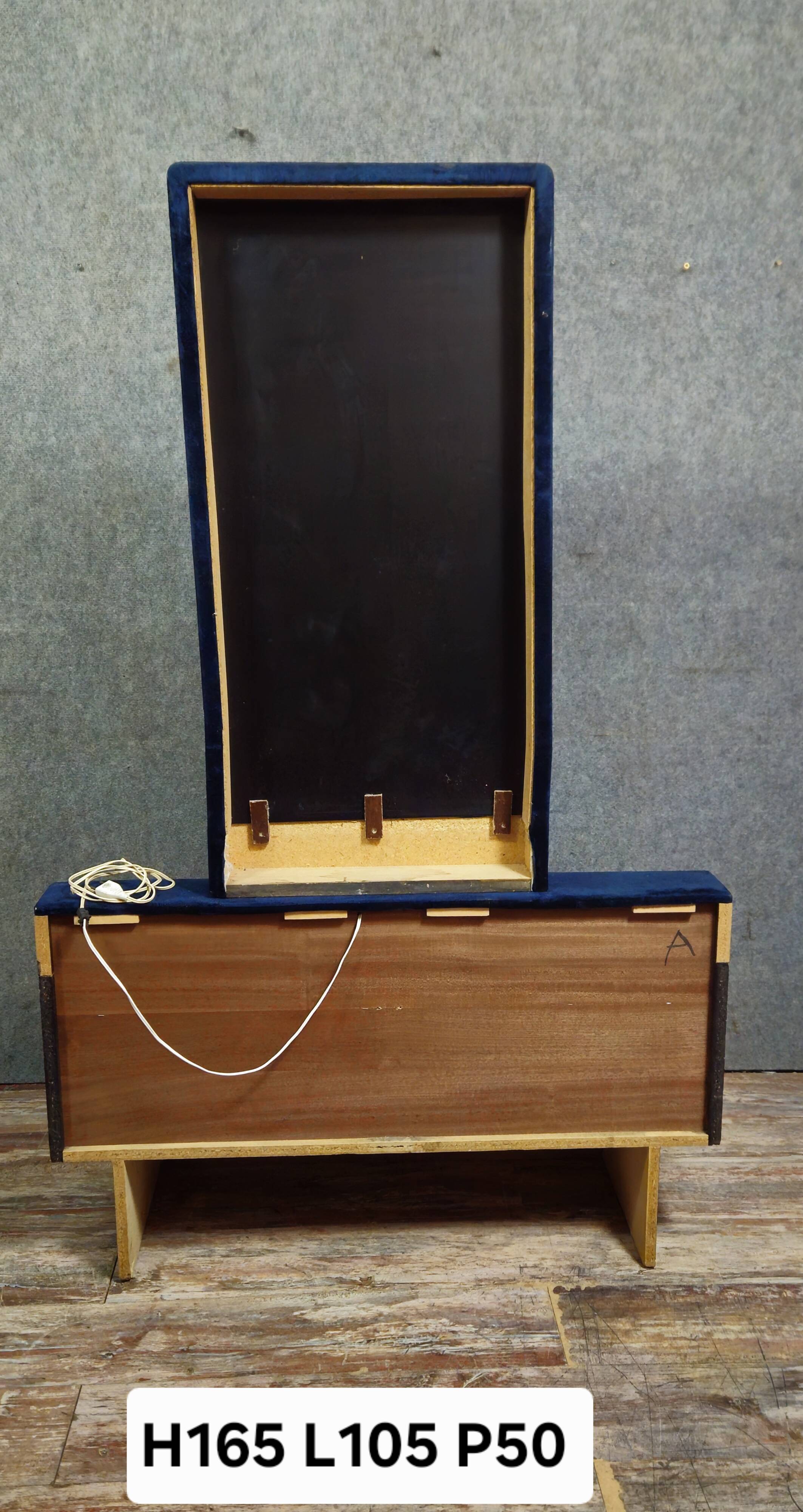 Dressing table / Art Deco furniture with mirror – Blue velvet – 1930s/40s