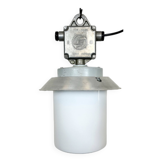 Lampe Industrielle en Aluminium avec Couvercle en Verre Laiteux d'Elektrosvit, 1970s