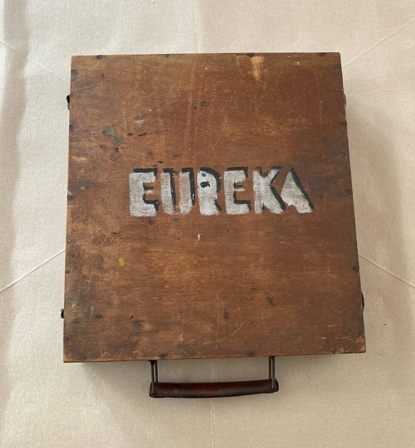 EURÊKA handcrafted games case from the early 20th century