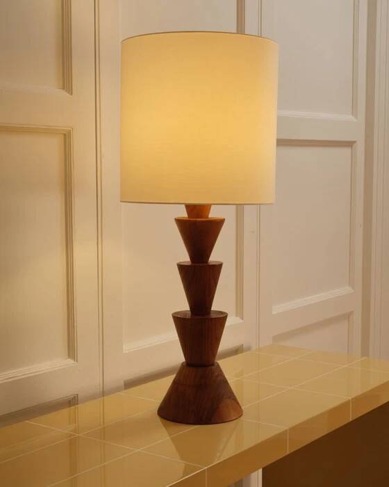 Lampe graphique en bois