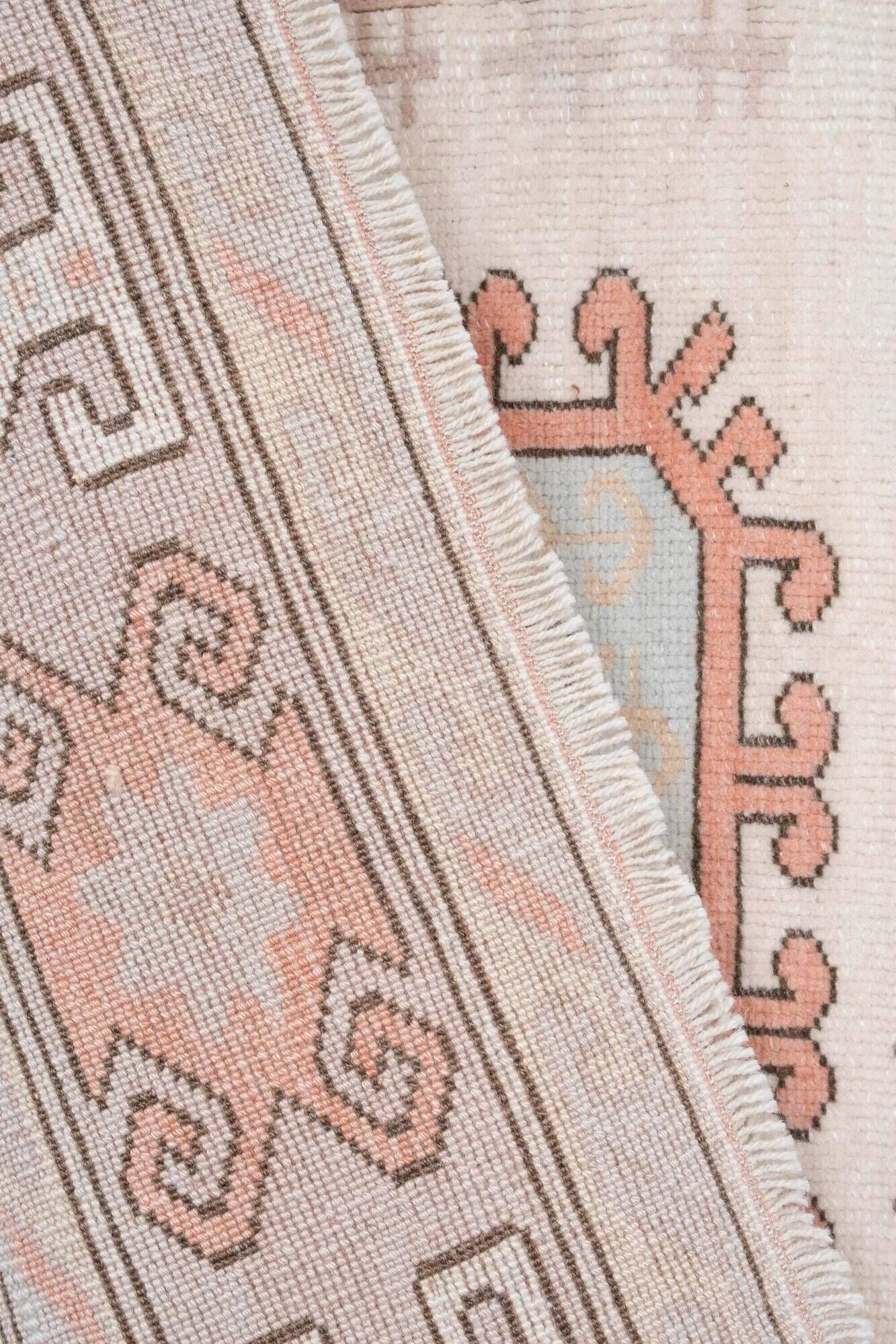 Vintage Turkish Oushak rug 173x235 cm