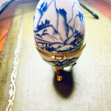 Porcelain egg