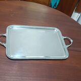 Grand Plateau de service de forme en métal plaqué argent, mouluré et ciselé