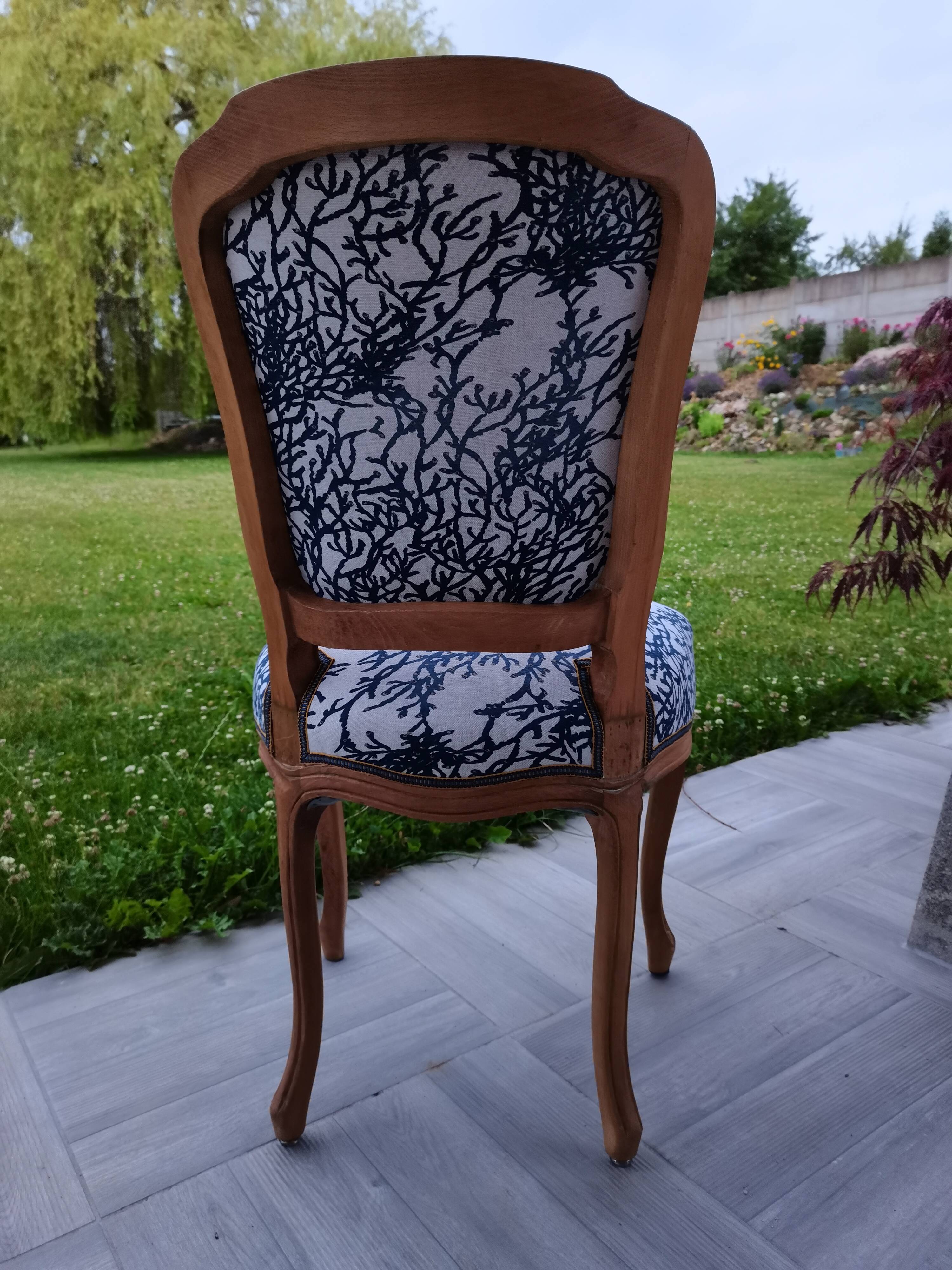 Medallion chair