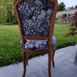 Medallion chair