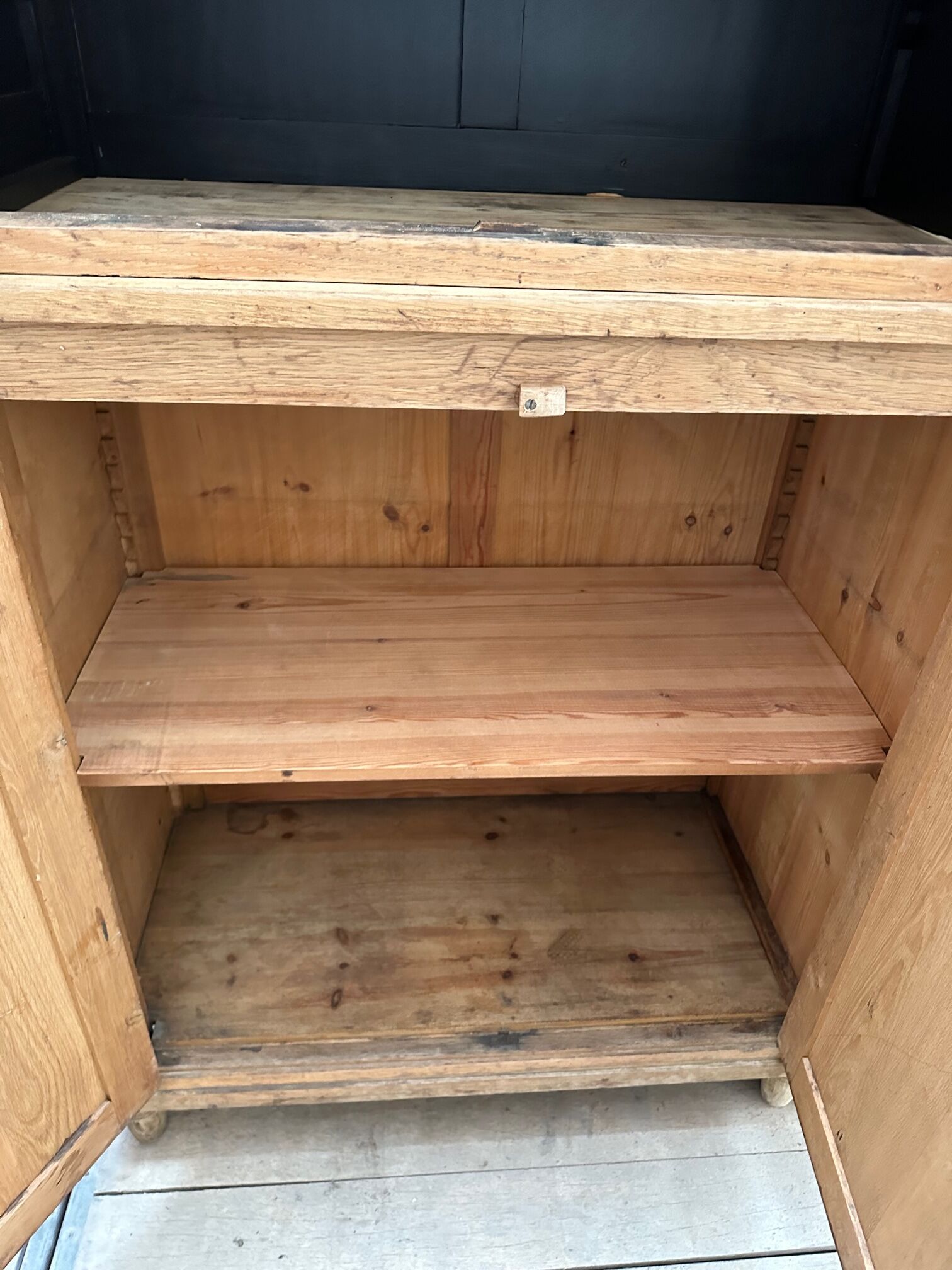 Xxth century oak bookcase