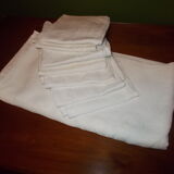 Damask tablecloth and napskins