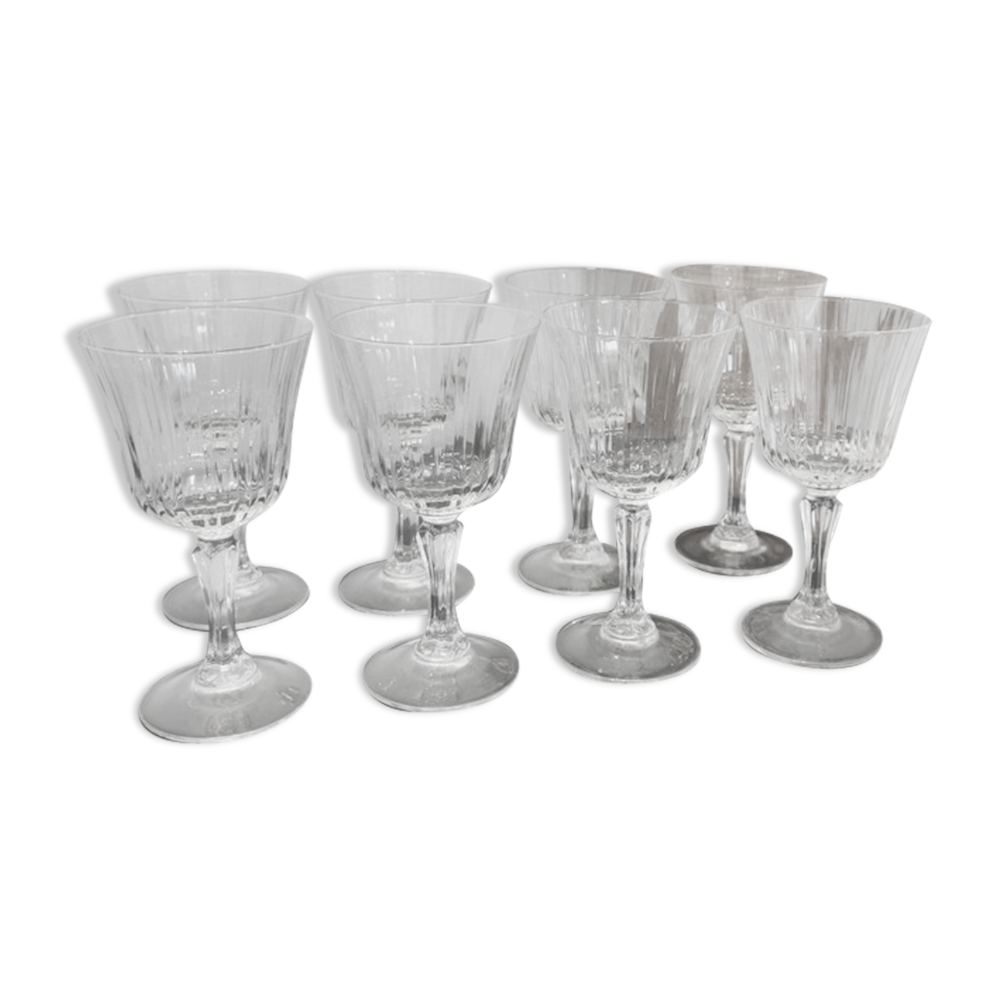 Set of 8 wine glasses with cut feet