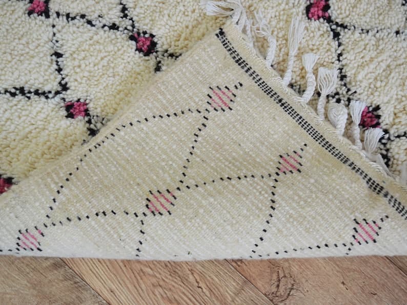 Moroccan Berber Rug 160x104cm