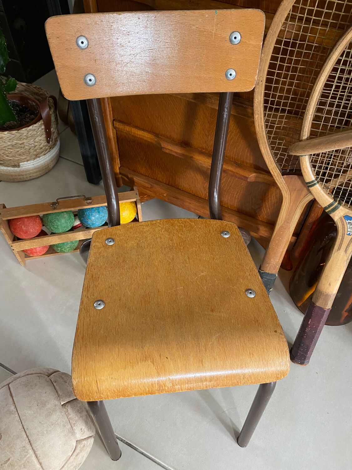 Children's school chair in wood and metal