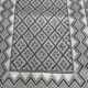 Tapis margoum blanc et gris tissé mains