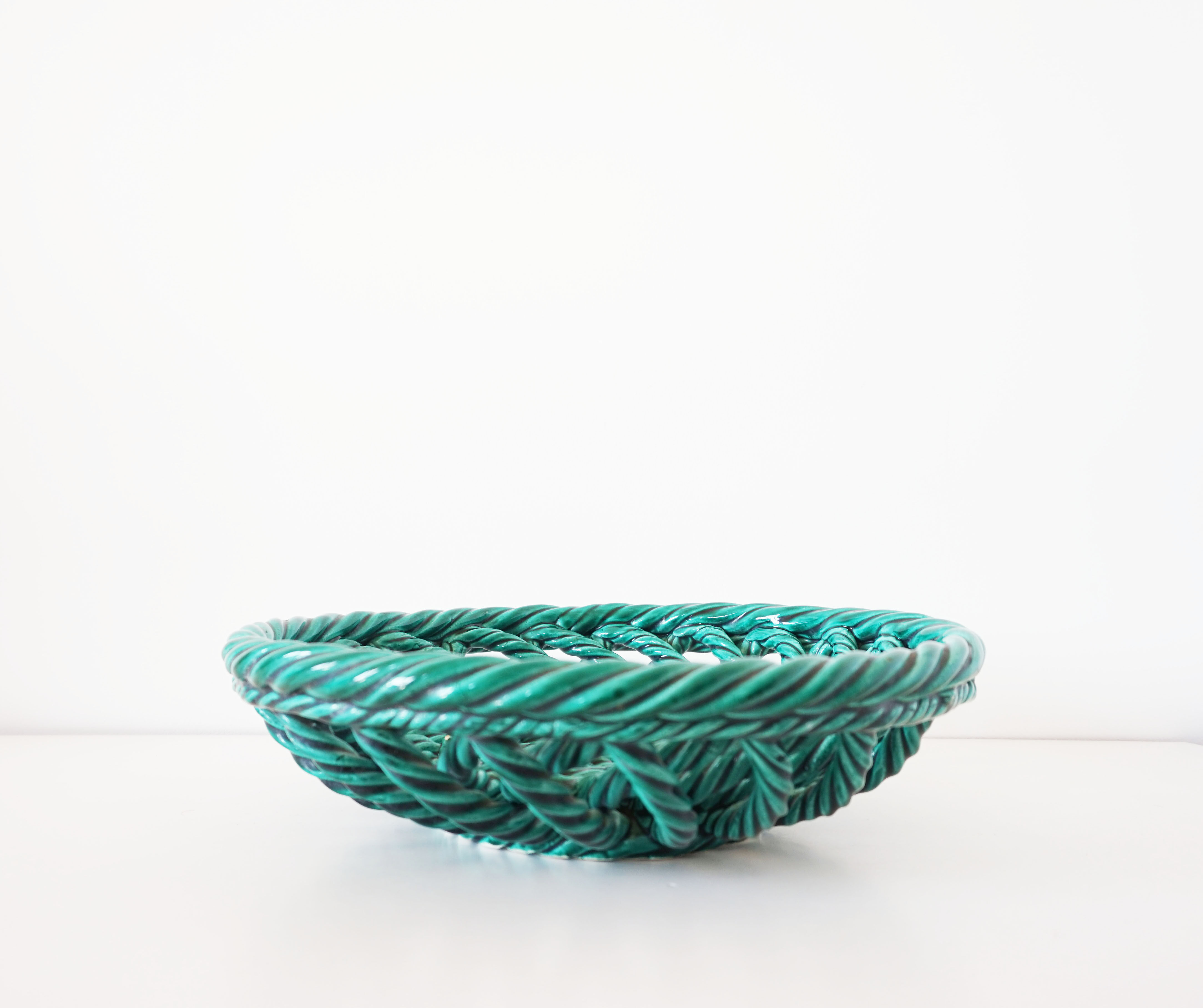 Vintage green twisted ceramic fruit cup