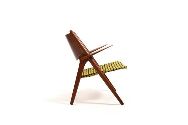 Fauteuil CH-28 en teck et Unika Vaev par Hans J. Wegner 1960