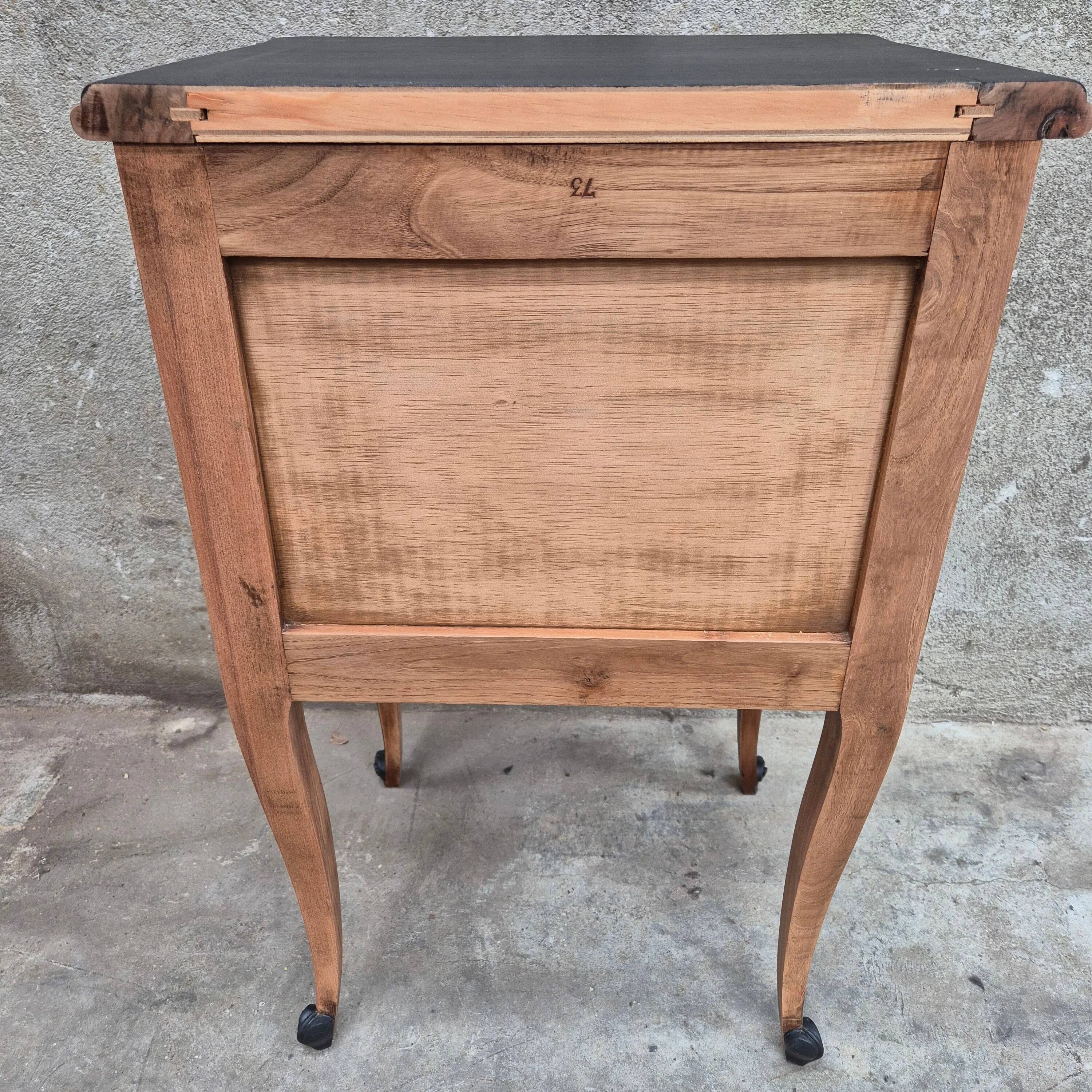 Set of bedside tables