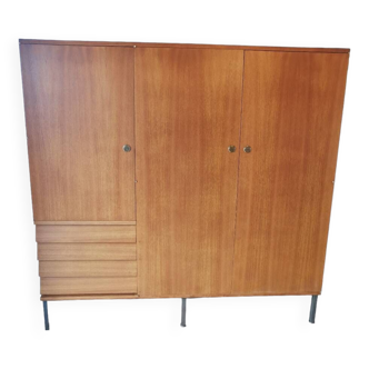 Vintage dressing cabinet