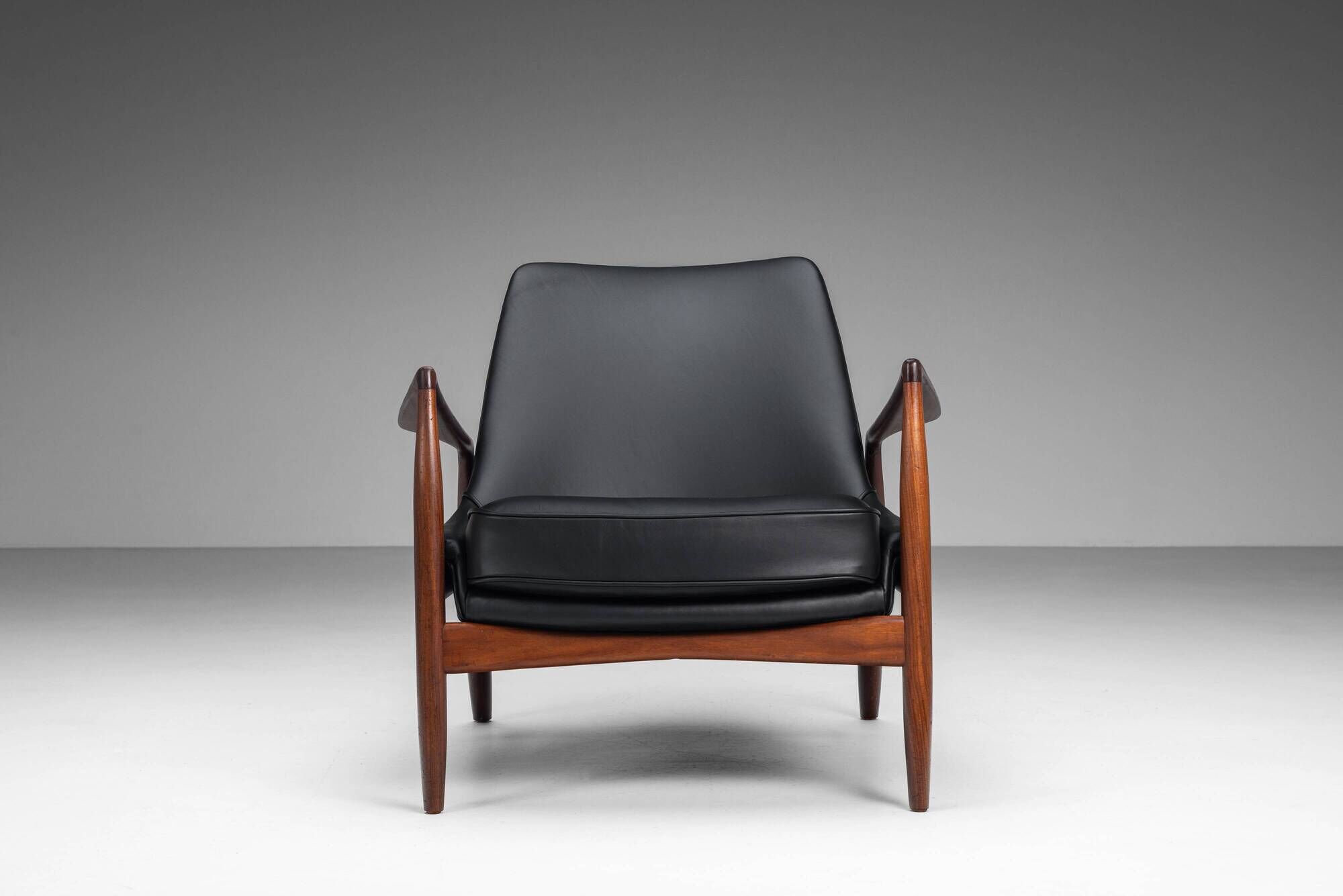 Ib Kofod Larsen ‘Seal’ lounge chair for OPE Möbler Sweden