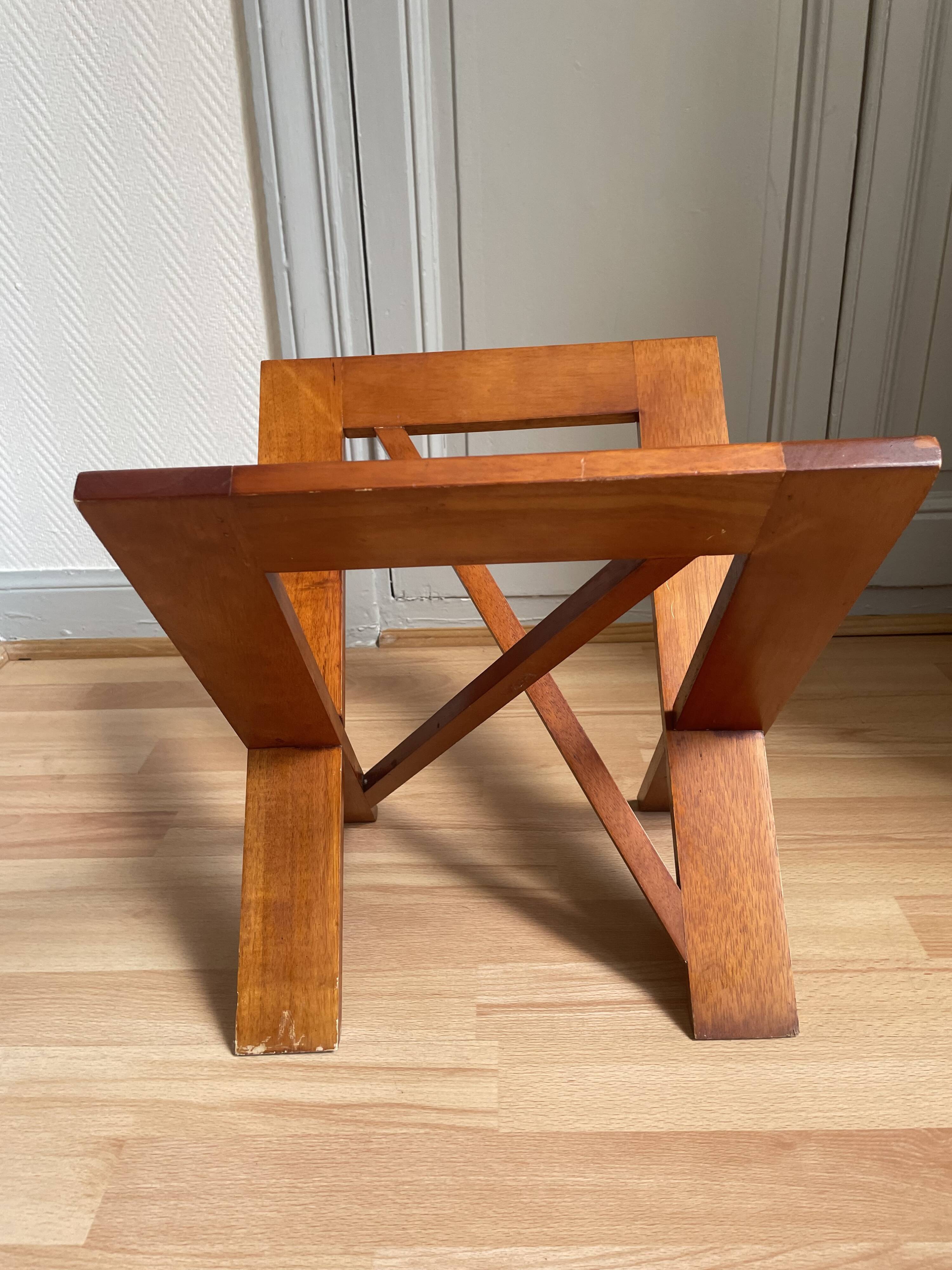 Wooden magazine rack