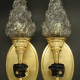 Pair of torchiere wall lights with hands - gilded bronze and black patina