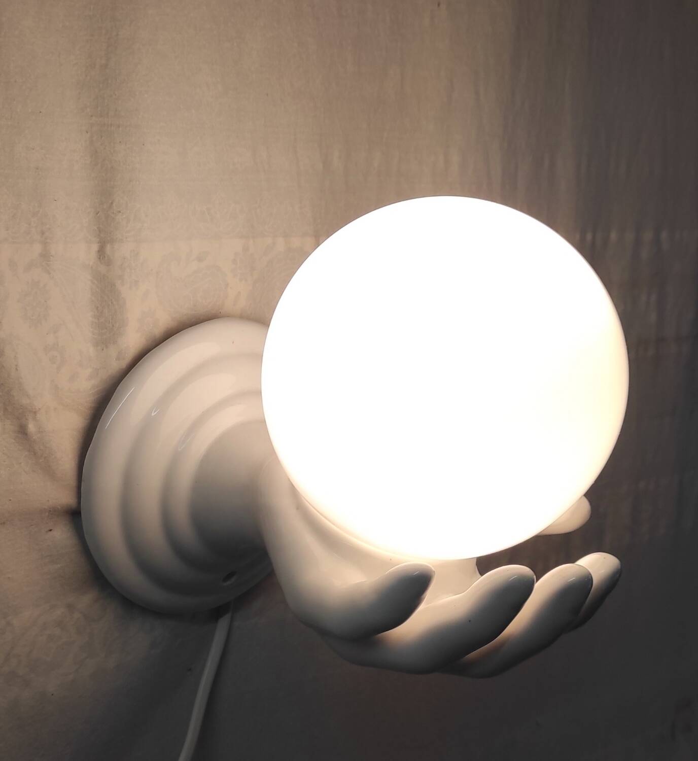 Ceramic and opaline wall lamp - 70's