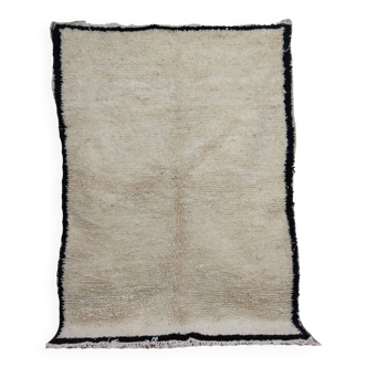 Handmade wool Berber rug 195 X 140 CM