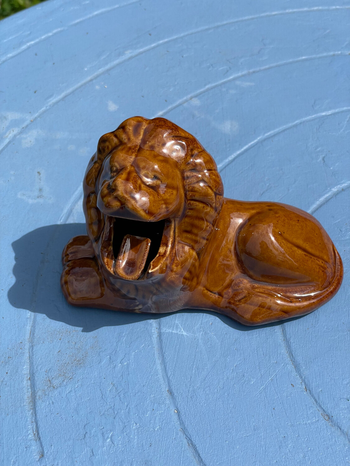 Cendrier lion