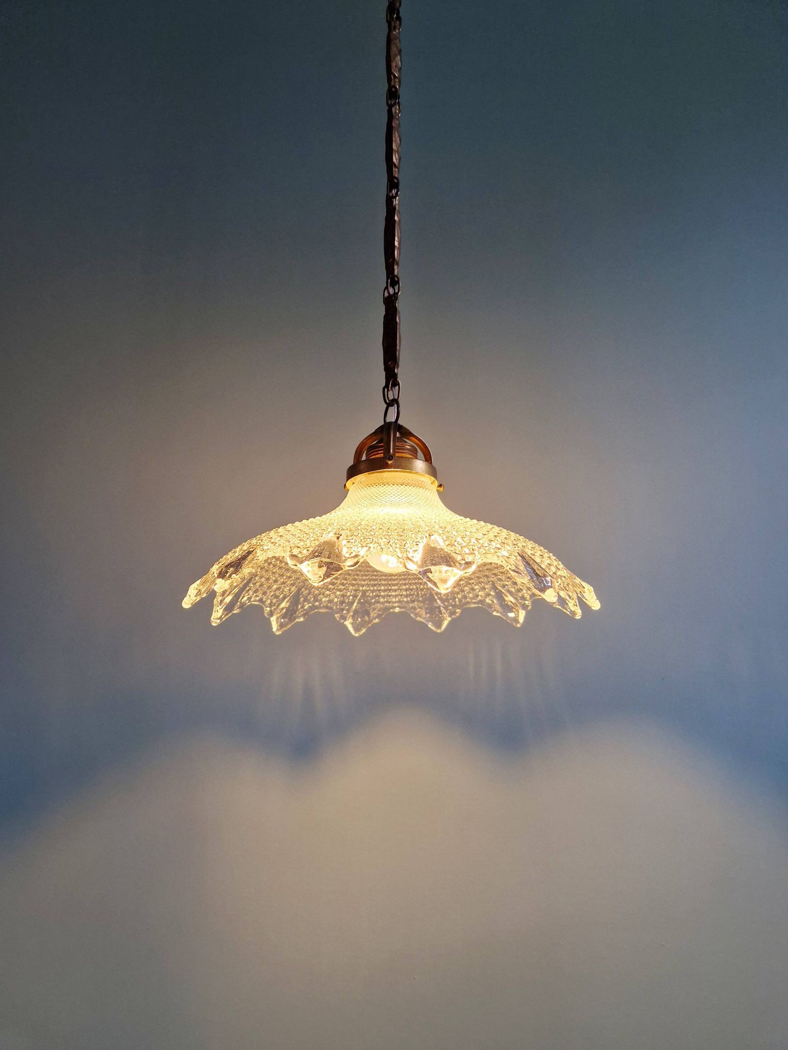 Art Deco pendant light in fluted transparent glass, 1920s-30s.