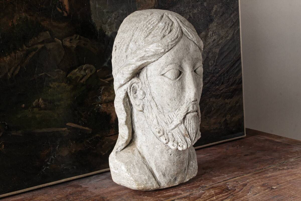 Ancienne tête de Christ de Vézelay en pierre reconstituée