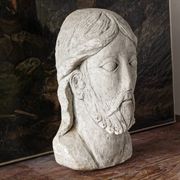 Ancienne tête de Christ de Vézelay en pierre reconstituée