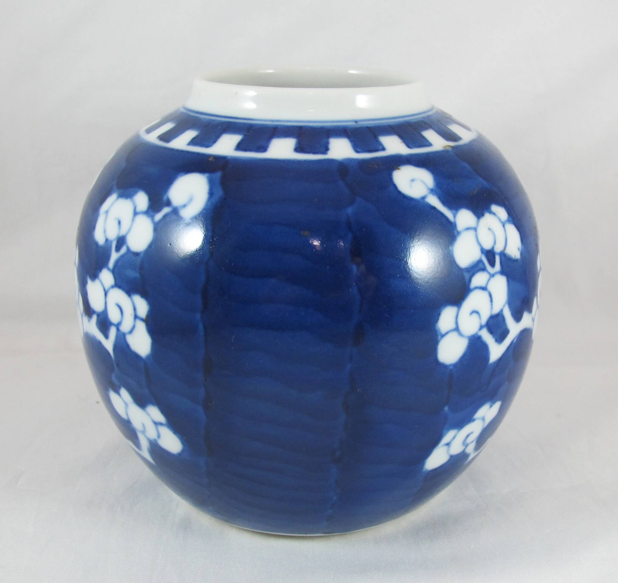 Petit pot en porcelaine bleu blanc Chinois Chine